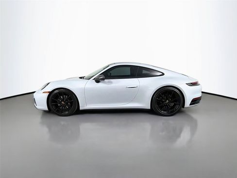 Used 2024 Porsche 911 Carrera T RWD image 2