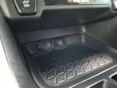 Used 2023 Toyota RAV4 XLE Premium FWD image 20