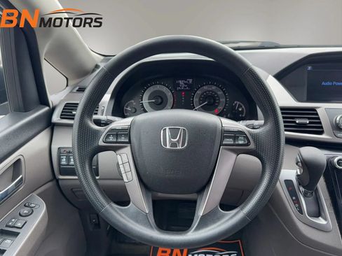 Used 2016 Honda Odyssey SE image 24