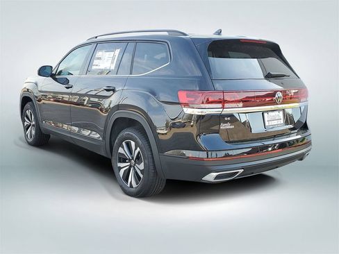 New 2026 Volkswagen Atlas SE FWD image 4