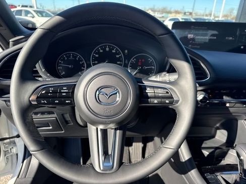 New 2026 MAZDA MAZDA3 Hatchback w/Premium Plus Pkg image 17
