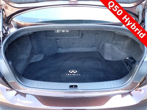 Used 2018 INFINITI Q50 Luxe w/ Cargo Package (L95) image 5