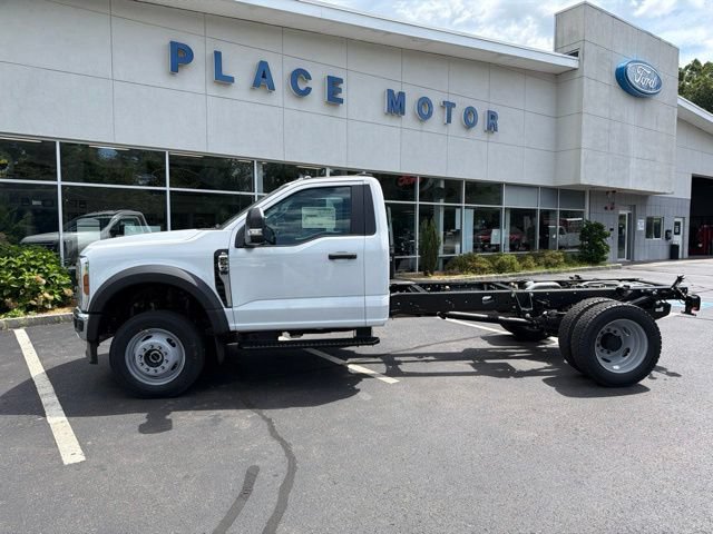 New 2026 Ford F550 4x4 Regular Cab Super Duty image 2