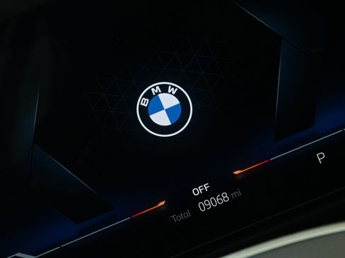 Used 2026 BMW 330i xDrive Sedan w/ Premium Package AWD/4WD image 34