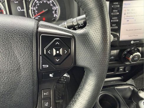 Used 2022 Toyota 4Runner TRD Off-Road Premium w/ Moonroof Package AWD/4WD image 13