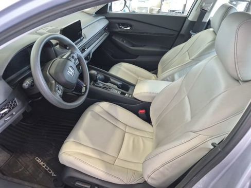 Used 2023 Honda Accord EX image 14