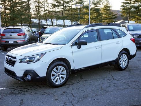 Used 2018 Subaru Outback 2.5i image 5