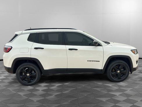 Used 2018 Jeep Compass Latitude w/ Popular Equipment Group image 2
