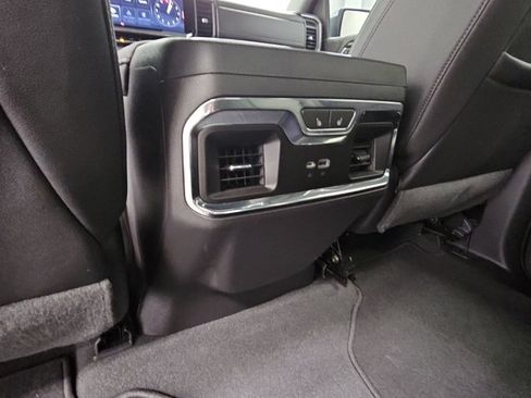 Used 2023 GMC Sierra 1500 SLT w/ SLT Premium Plus Package AWD/4WD image 34
