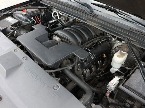 Used 2017 Chevrolet Tahoe LT w/ Luxury Package image 53