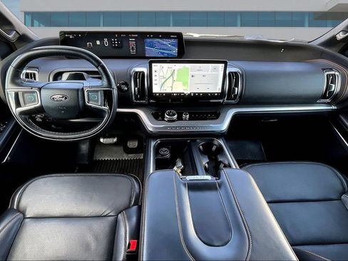 Used 2025 Ford Expedition Tremor AWD/4WD image 7