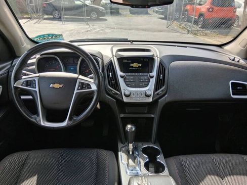 Used 2017 Chevrolet Equinox LT w/ Driver Confidence Package II AWD/4WD image 13