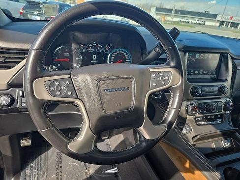 Used 2020 GMC Yukon Denali image 13