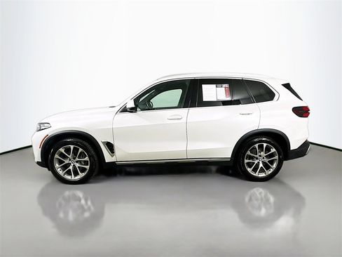 Used 2024 BMW X5 xDrive40i image 5