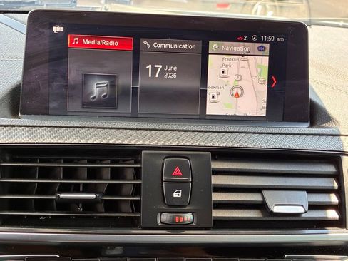 Used 2018 BMW M2 RWD image 29