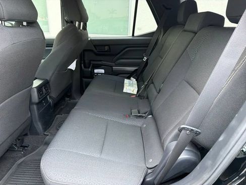 Used 2025 Toyota 4Runner SR5 AWD/4WD image 4