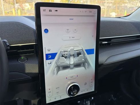 Used 2021 Ford Mustang Mach-E Premium image 17