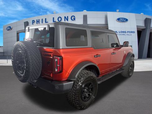 Certified 2022 Ford Bronco Wildtrak AWD/4WD image 5