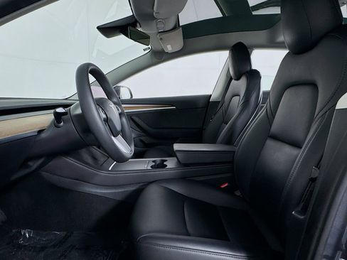 Used 2023 Tesla Model 3 Standard Range image 26