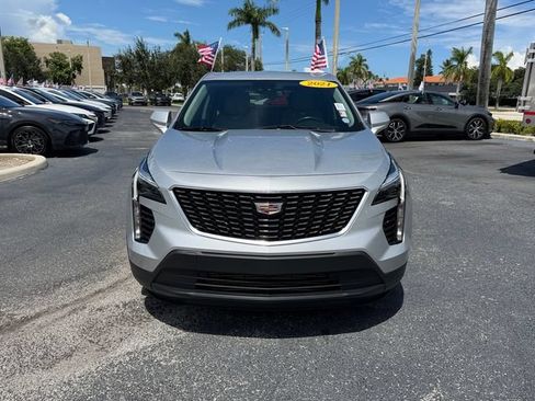 Used 2021 Cadillac XT4 Luxury FWD image 2