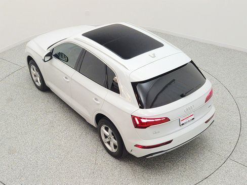 Used 2023 Audi Q5 2.0T Premium w/ Convenience Package AWD/4WD image 28