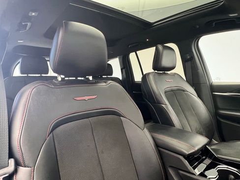 Used 2022 Jeep Grand Cherokee Trailhawk image 8