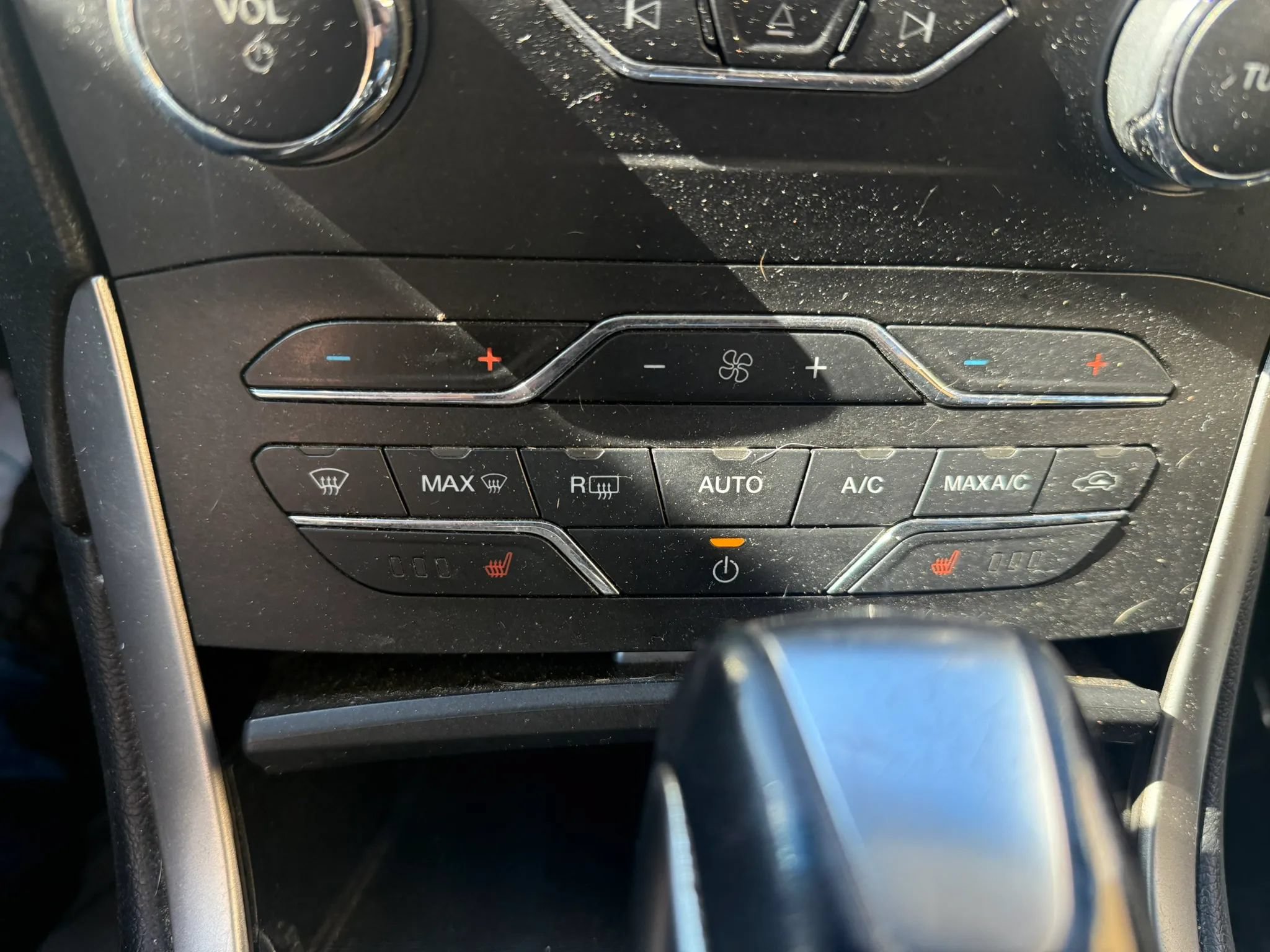 Used 2016 Ford Edge SEL w/ Equipment Group 201A AWD/4WD image 12