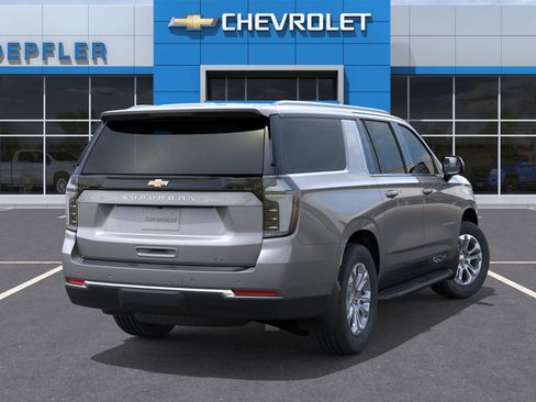 New 2026 Chevrolet Suburban LT image 4