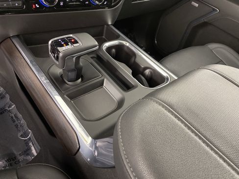 Used 2023 GMC Sierra 1500 SLT w/ SLT Premium Plus Package image 32