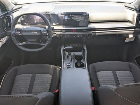 New 2026 Kia Sorento LX FWD image 10