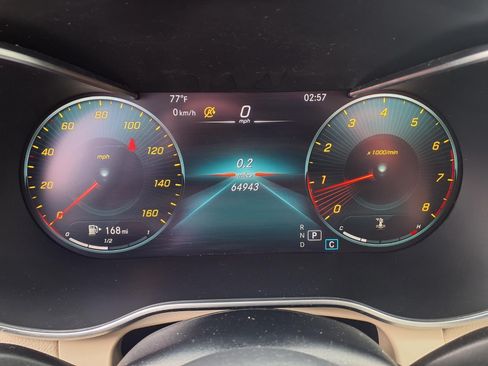 Used 2021 Mercedes-Benz GLC 300 4MATIC image 32