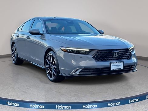 New 2025 Honda Accord Touring image 3