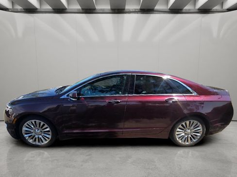 Used 2013 Lincoln MKZ FWD image 4