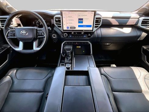 Used 2022 Toyota Tundra Platinum AWD/4WD image 16