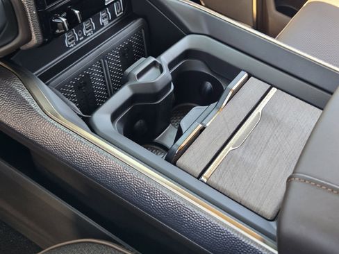 New 2025 RAM 2500 Limited image 17