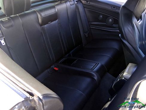 Used 2015 BMW M4 Convertible image 13