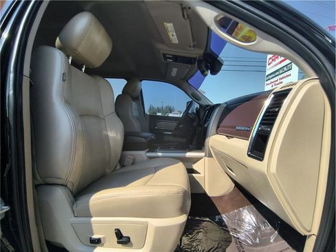 Used 2013 RAM 2500 Laramie w/ Cold Weather Group image 12