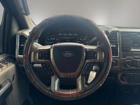 Used 2018 Ford F250 XLT AWD/4WD image 20