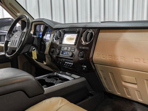 Used 2012 Ford F250 Lariat w/ Lariat Ultimate Pkg AWD/4WD image 12