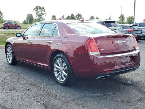 Used 2017 Chrysler 300 C w/ Safetytec Plus Group AWD/4WD image 3