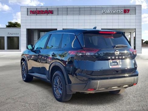 Certified 2025 Nissan Rogue S image 4