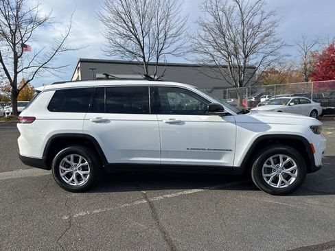 Certified 2022 Jeep Grand Cherokee L Limited image 15