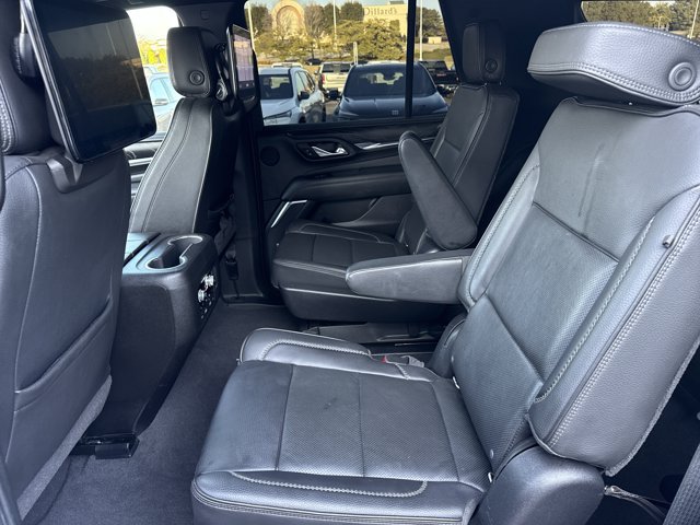 Used 2021 GMC Yukon Denali w/ Denali Premium Package AWD/4WD image 6