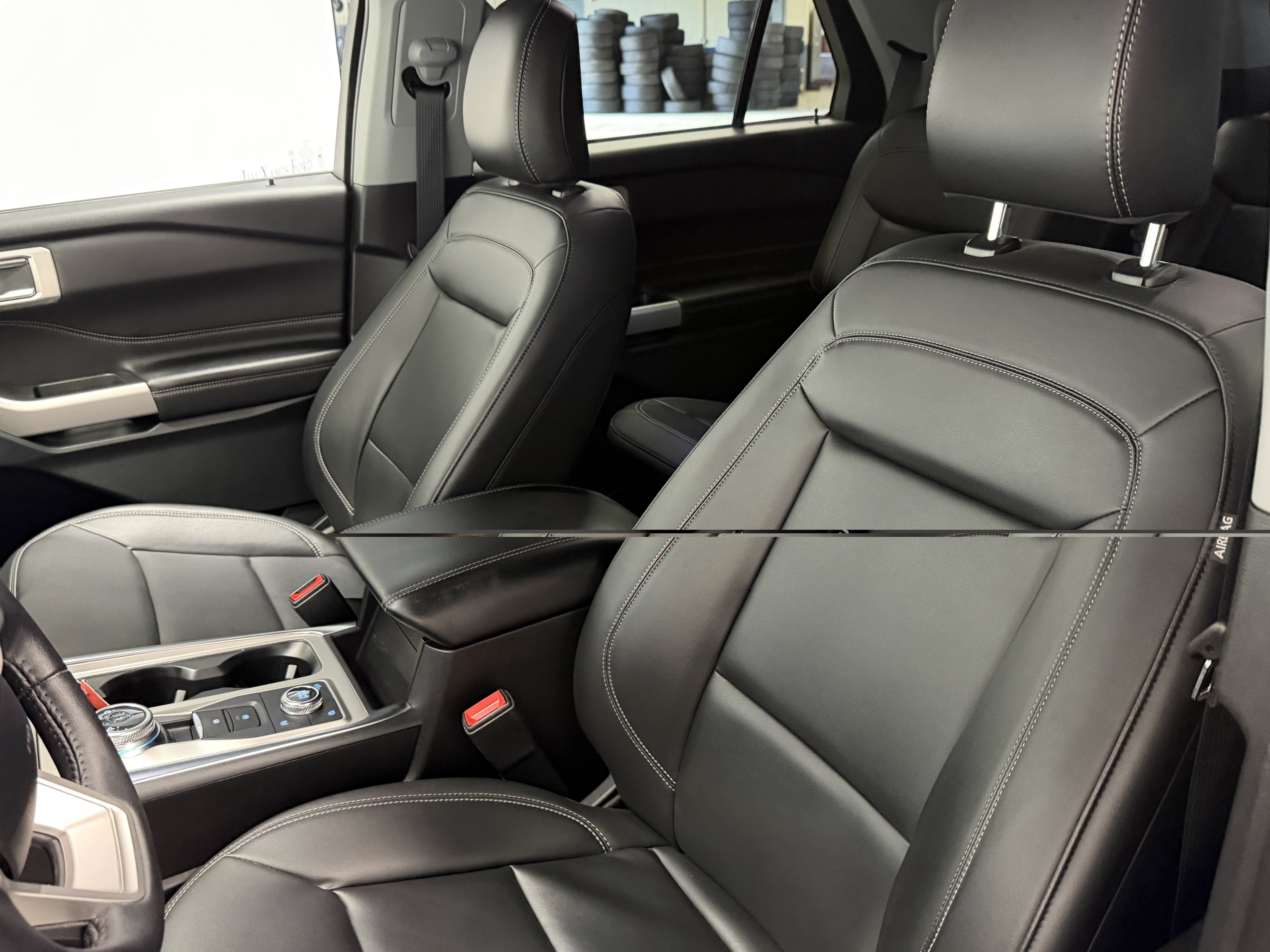 Used 2024 Ford Explorer XLT w/ Equipment Group 202A AWD/4WD image 18