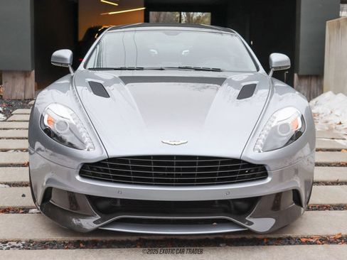 Used 2014 Aston Martin Vanquish Coupe image 13