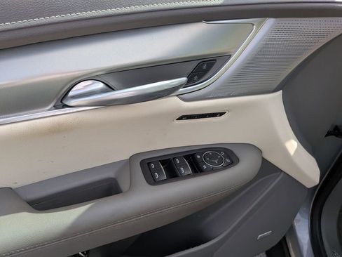 Certified 2024 Cadillac XT5 Premium Luxury w/ Technology Package FWD image 10