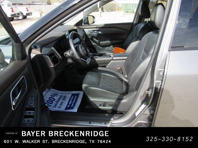 Used 2021 Nissan Rogue Platinum FWD image 17