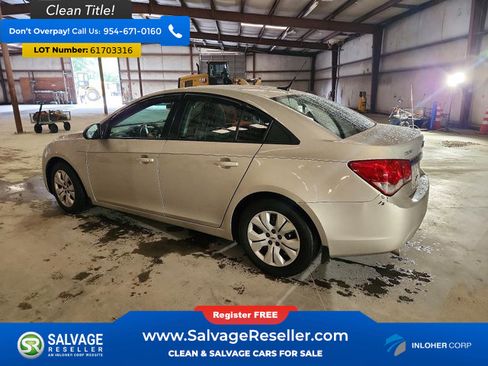Used 2014 Chevrolet Cruze LS FWD image 3