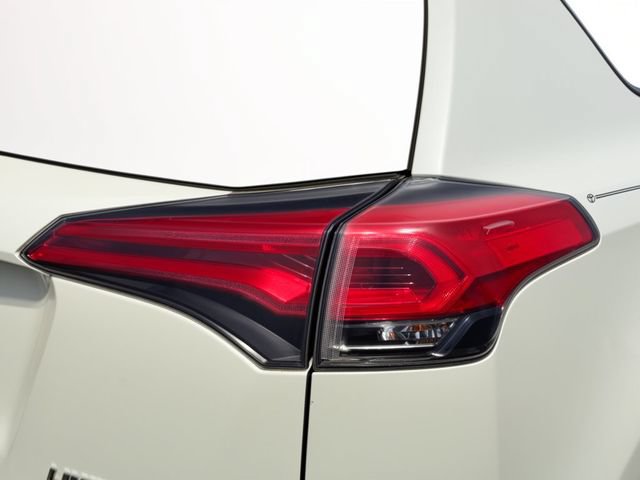 Used 2017 Toyota RAV4 Limited AWD/4WD image 10