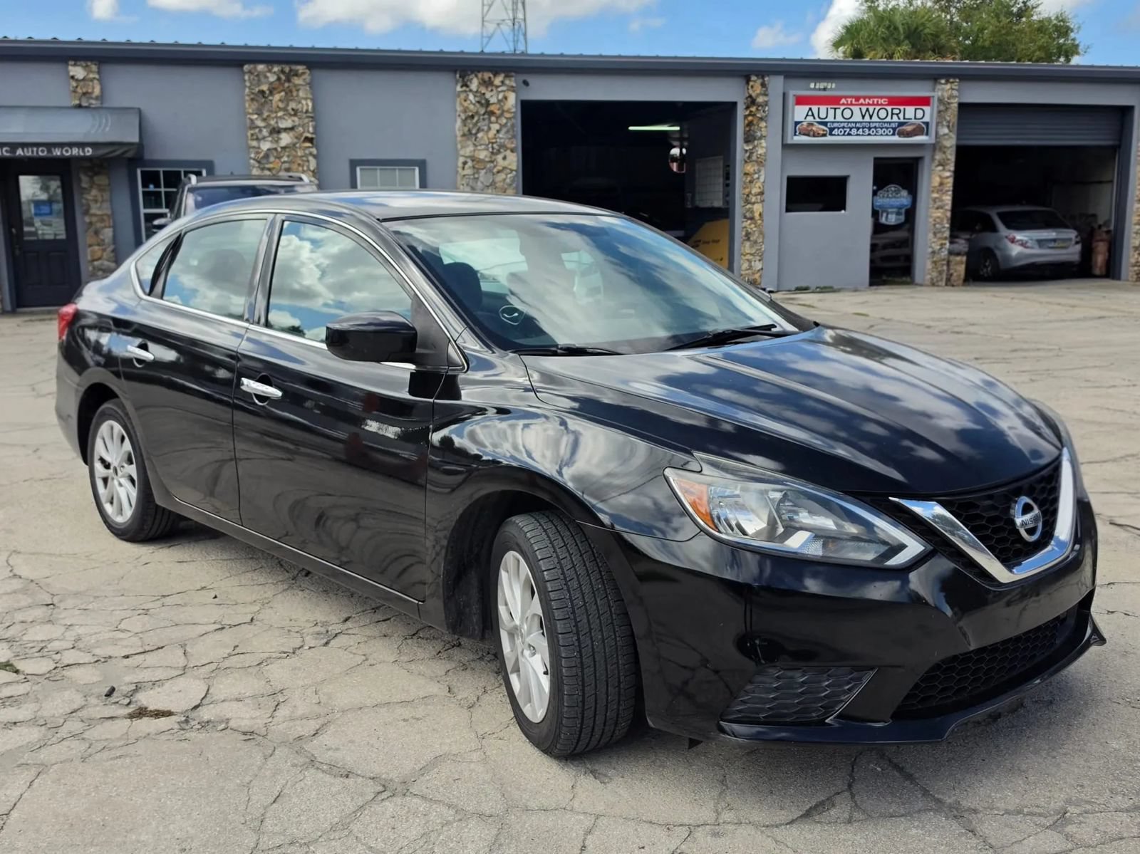Used 2018 Nissan Sentra SV FWD image 3